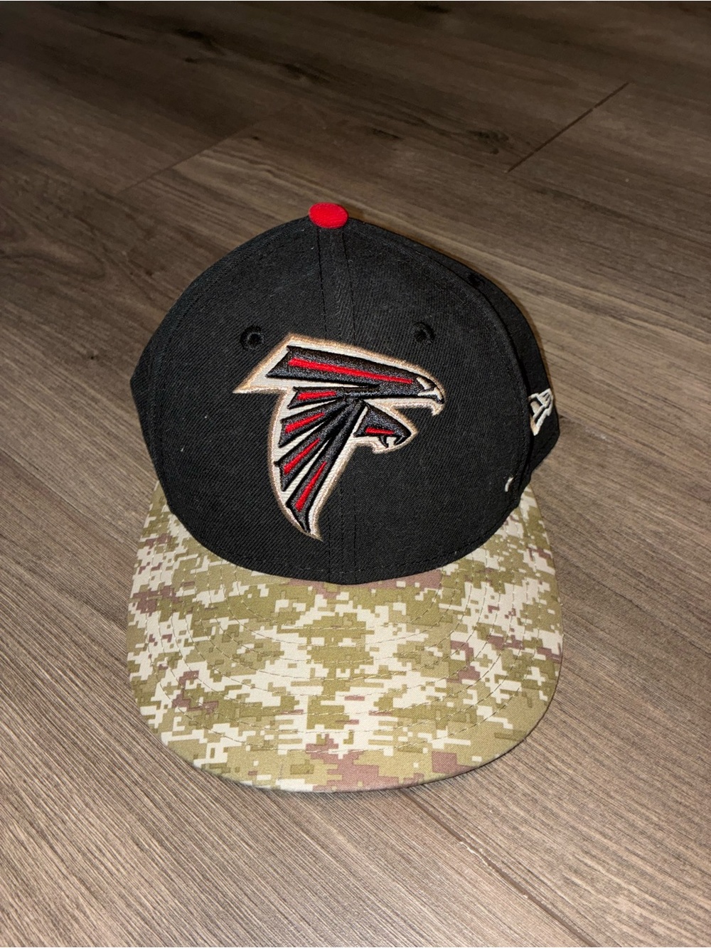 New Era Atlanta Falcons black hat and Camo Brim
